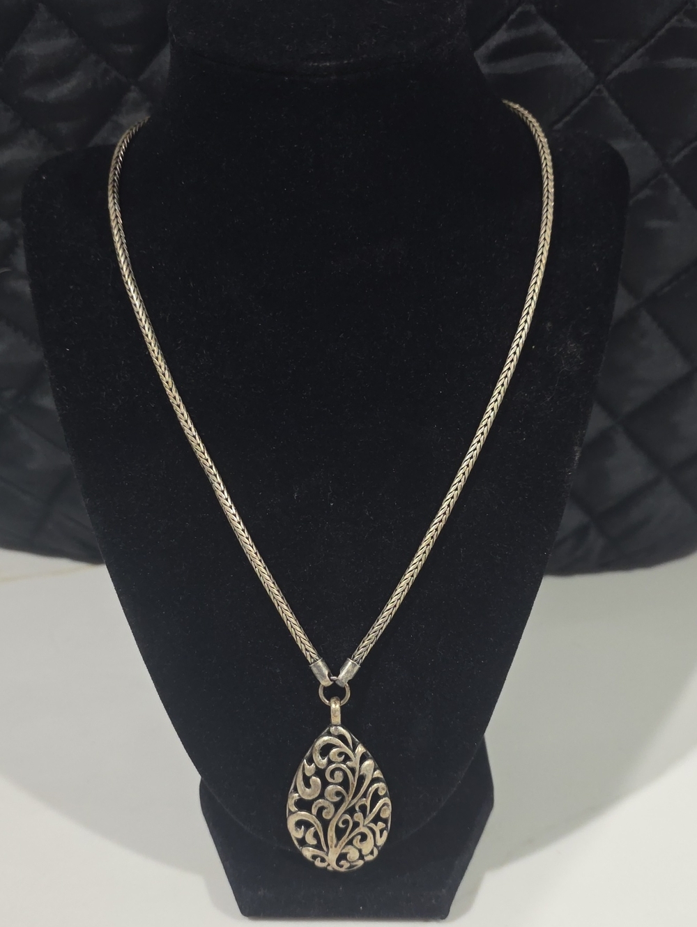 Avenue Silver Teardrop Pendant Necklace
